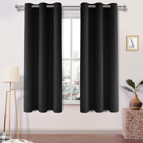 VASA NAMA Cortinas Blackout con Aislamiento Térmico para Estar/Recámara Ventana, 2 Paneles Cortinas de Sala de Estar, Suave Poliéster Tela Impermeable, Reducción Ruido (Negro, 132x160cm)